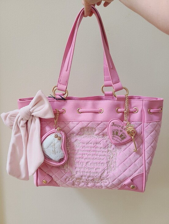 Juicy Couture Handbags - Juicy Couture Bag 🎀